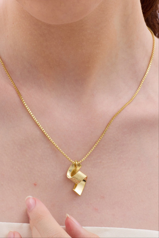 Golden Ribbon Pendant