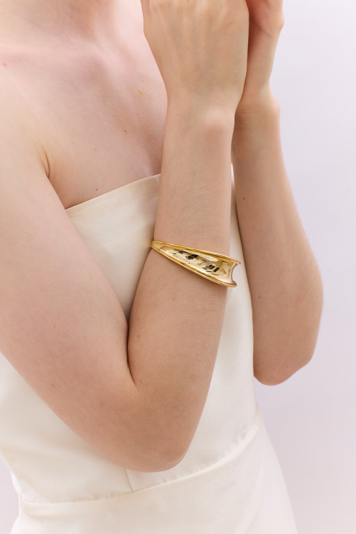 Vesta Cuff