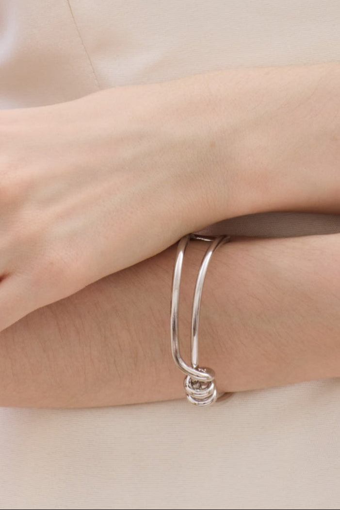 Bind Bracelet