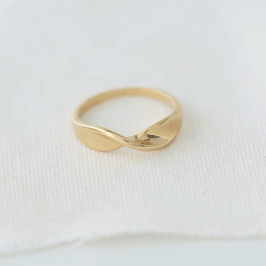 Eternal Loop Ring