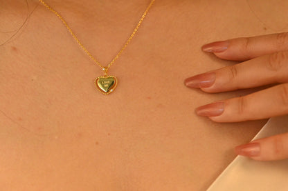 Sweet Heart Pendant Necklace